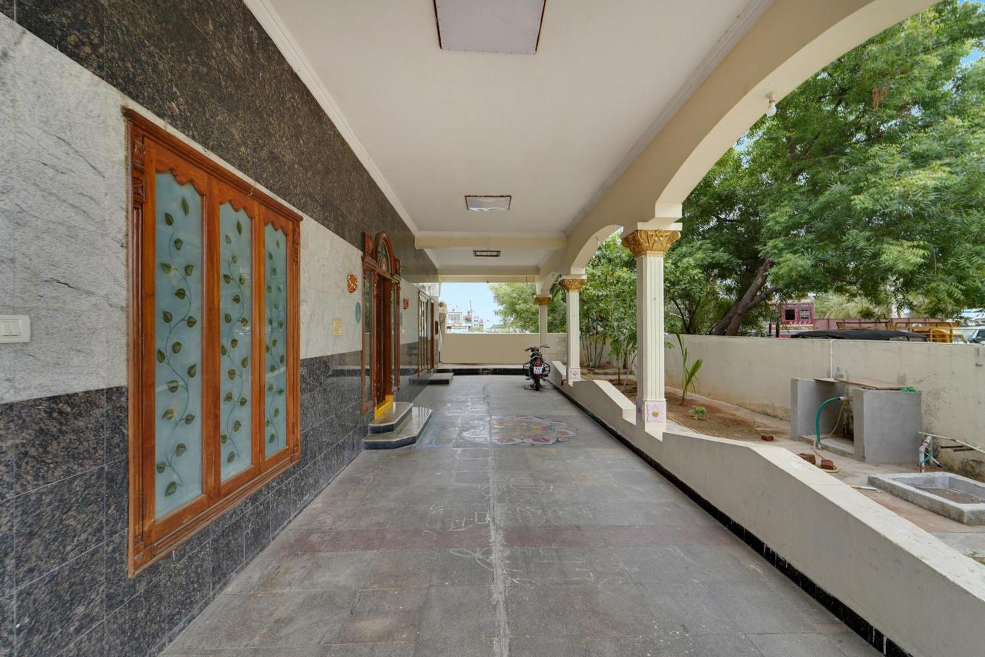 Collection O Mahika Homestay Tirupati Exterior foto